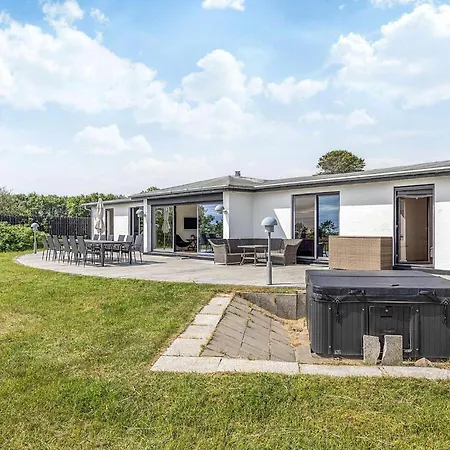 4 Star In Frederikshavn